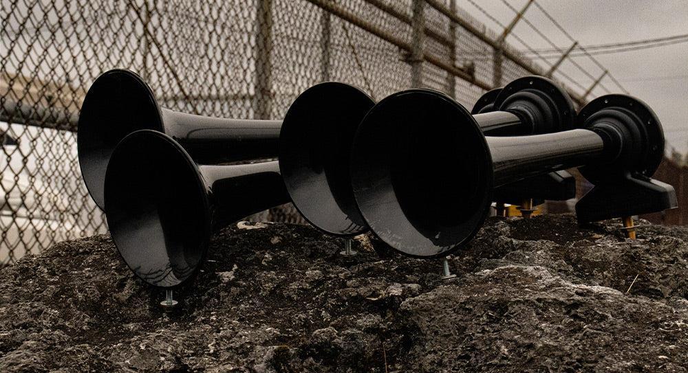 HornBlasters Conductor's Special 544 Nightmare Edition Train Horn Kit 