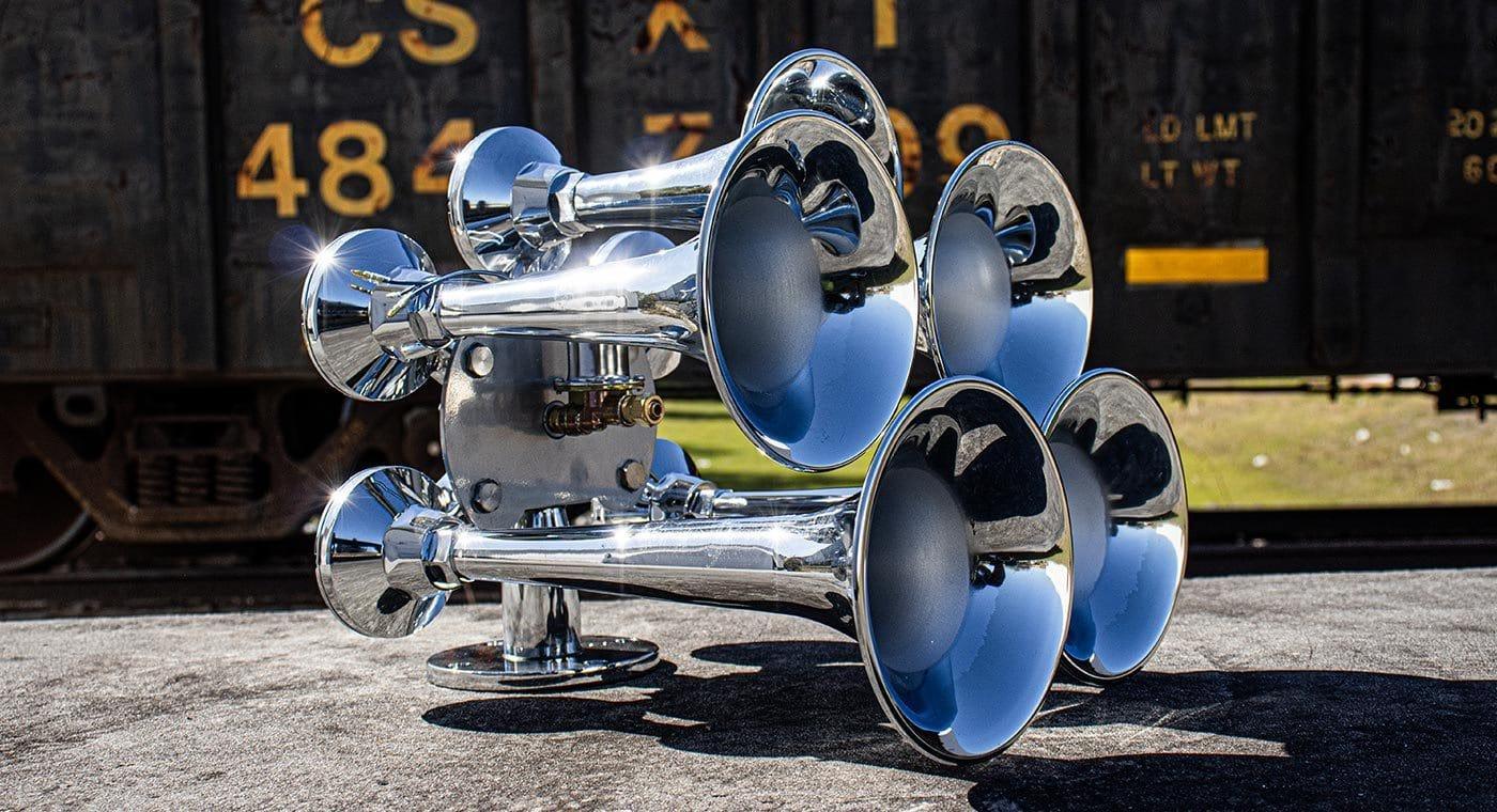 Admiral Chrome Finish Train Horn - 5-Chime | HornBlasters