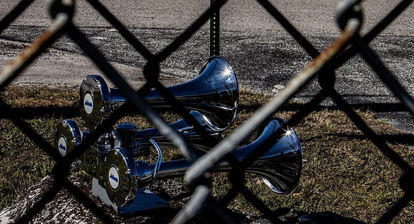 HornBlasters Outlaw Chrome Train Horn 