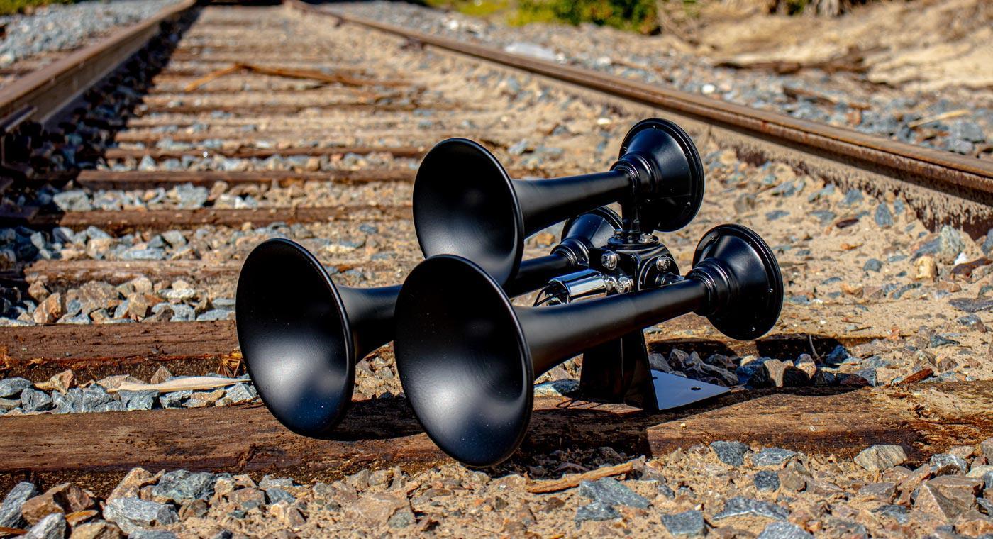 HornBlasters Rhino 2-Gallon Train Horn Kit 